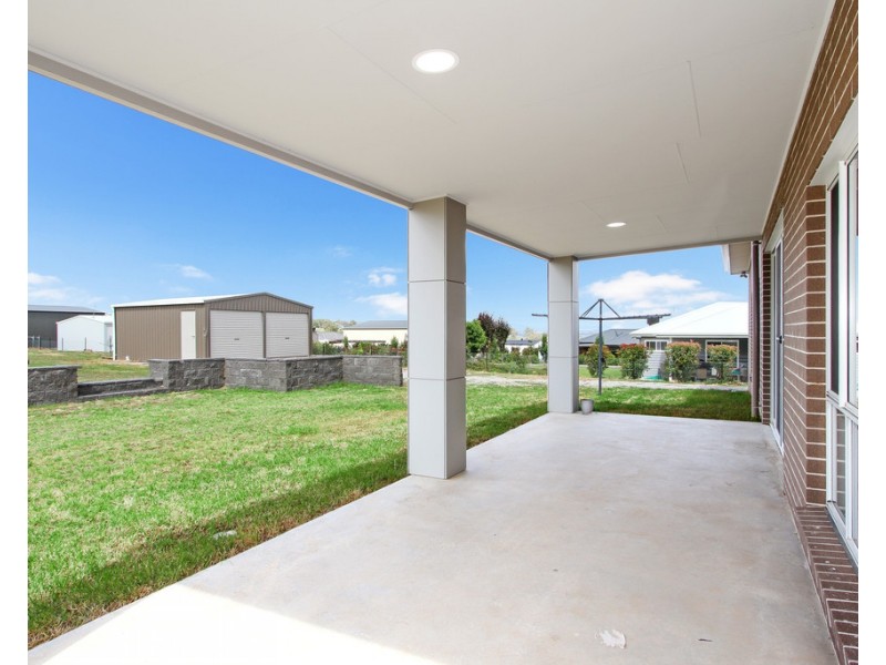 3 Jarrah Road, Tamworth NSW 2340