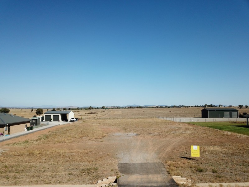 3 Rodeo Drive, Tamworth NSW 2340