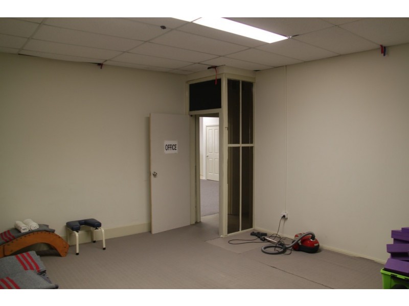 1st Floor, 324 Peel Street, Tamworth NSW 2340