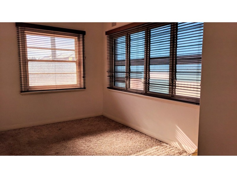 8 Mathews Street, Tamworth NSW 2340