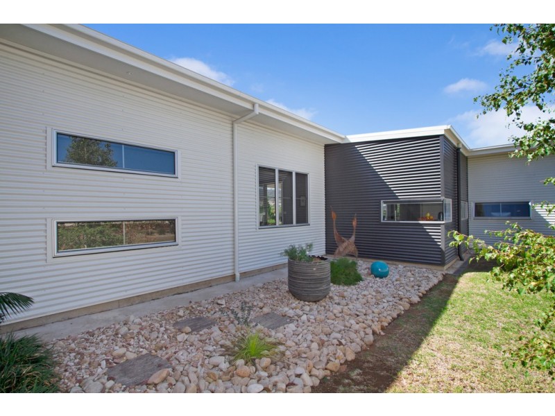98 Browns Lane, Tamworth NSW 2340