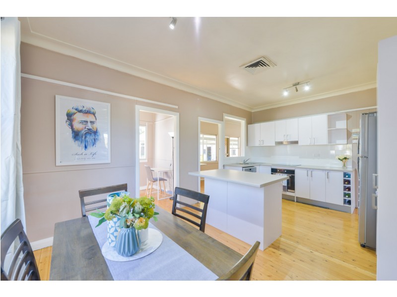 12 Joan Street, Tamworth NSW 2340