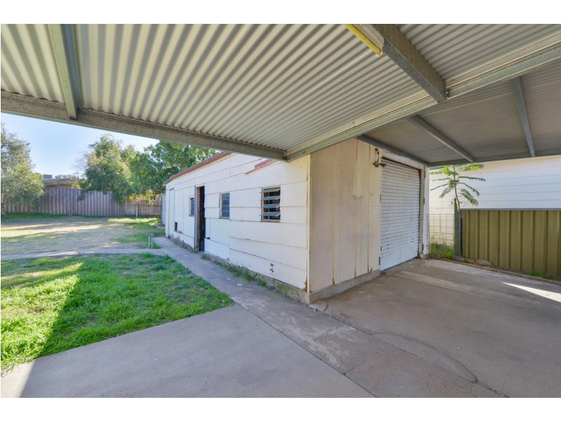 12 Joan Street, Tamworth NSW 2340