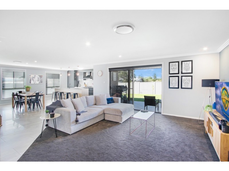 18 Appaloosa Place, Tamworth NSW 2340