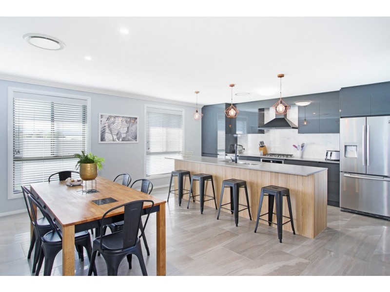 18 Appaloosa Place, Tamworth NSW 2340