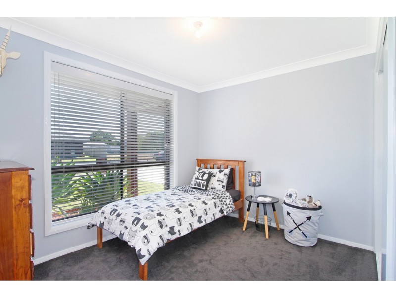 18 Appaloosa Place, Tamworth NSW 2340