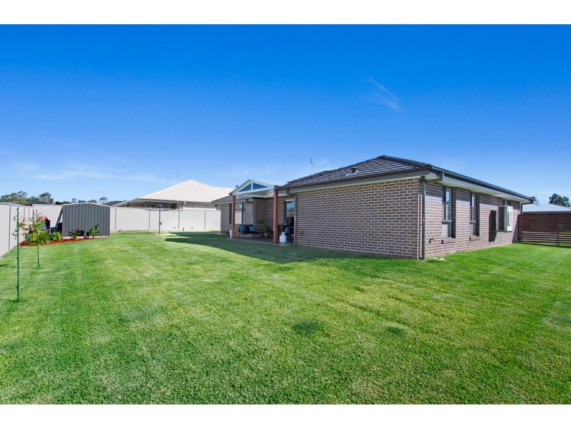 18 Appaloosa Place, Tamworth NSW 2340