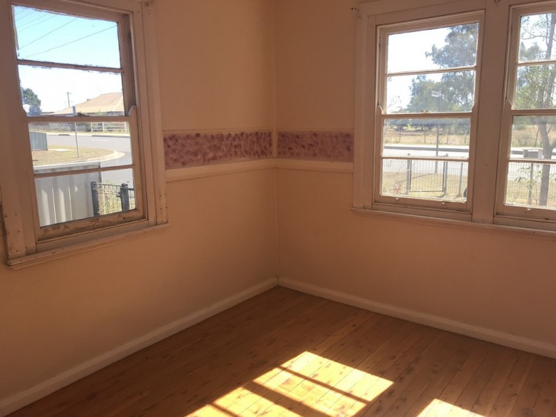 24 Scotts Road, Tamworth NSW 2340