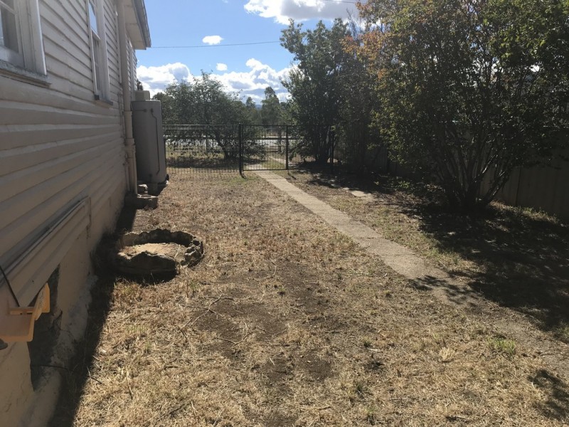 24 Scotts Road, Tamworth NSW 2340