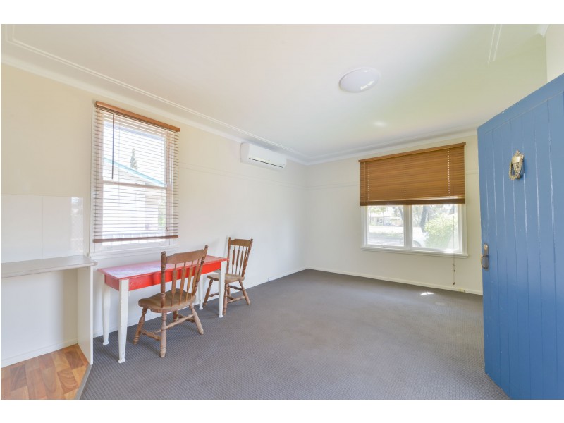 24 Stewart Avenue, Tamworth NSW 2340