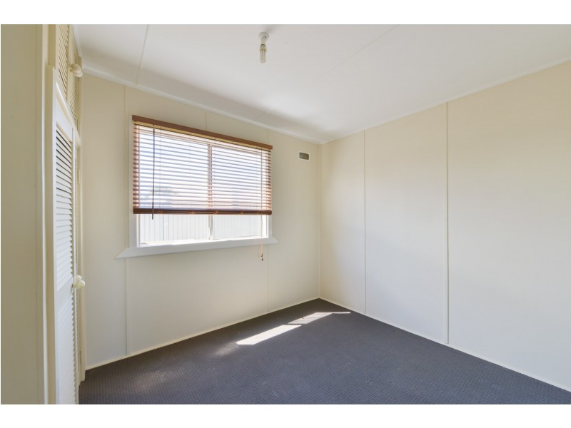 24 Stewart Avenue, Tamworth NSW 2340