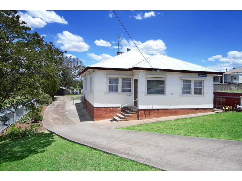 4 Mathews Street, Tamworth NSW 2340