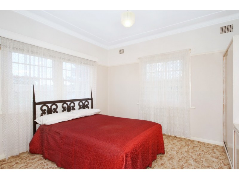 4 Mathews Street, Tamworth NSW 2340