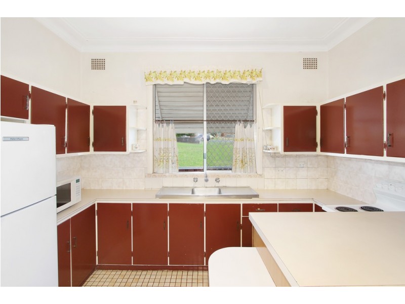 4 Mathews Street, Tamworth NSW 2340