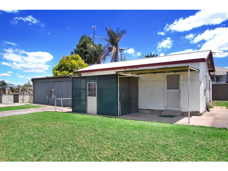 4 Mathews Street, Tamworth NSW 2340