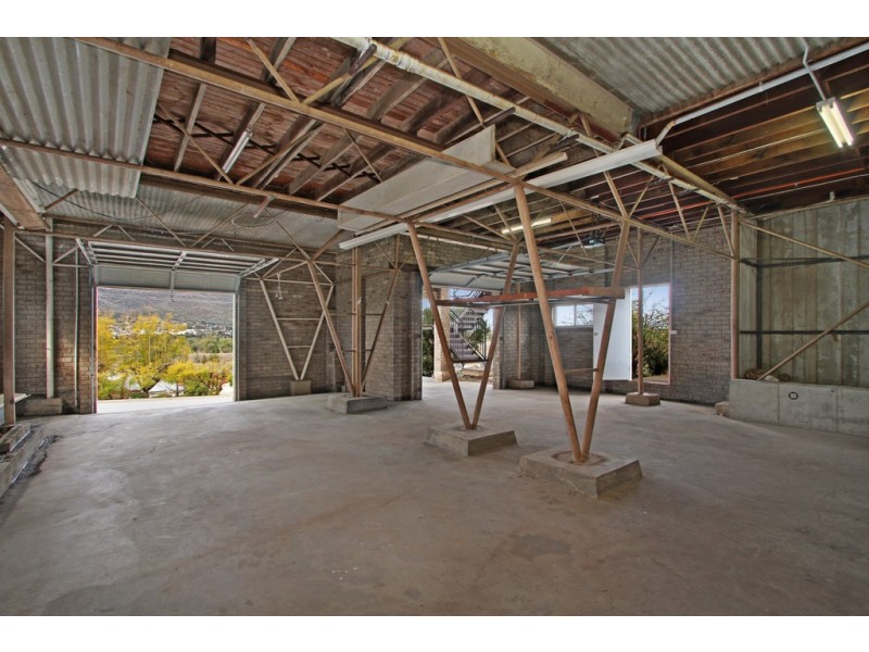 151 Crown Street, Tamworth NSW 2340