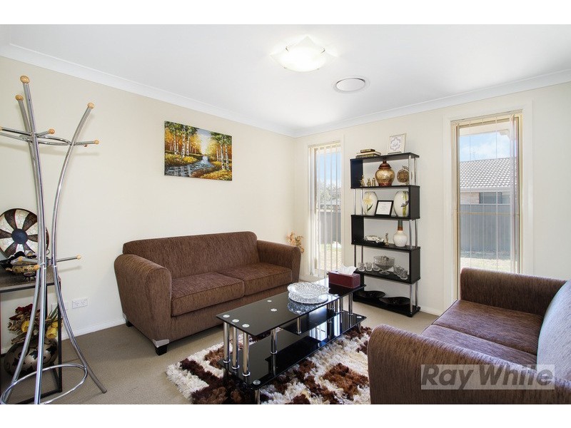 21 Regal Park Drive, Tamworth NSW 2340