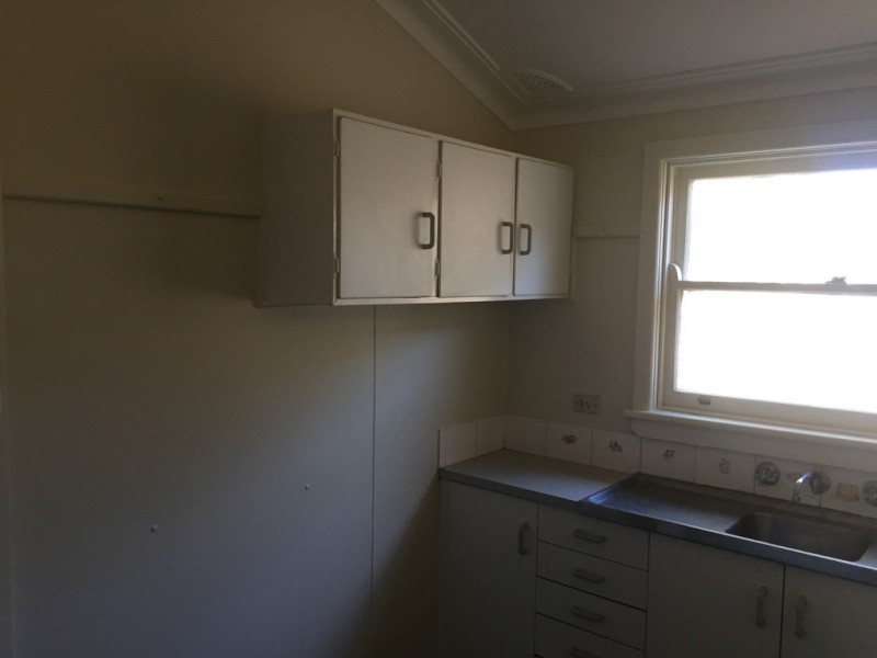 38 Edward Street, Tamworth NSW 2340