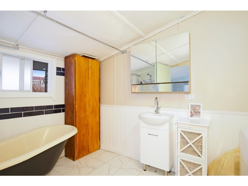 9 Cobley Avenue, Tamworth NSW 2340