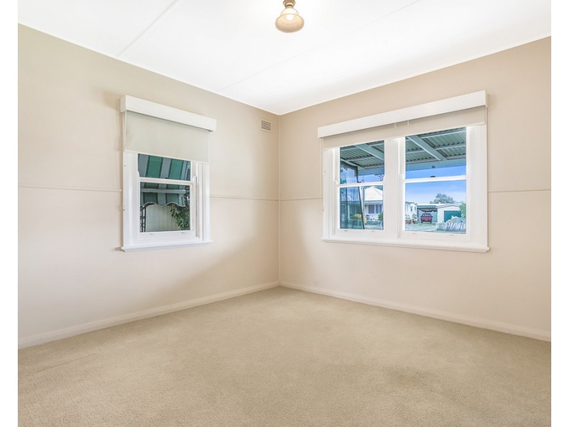 13 Cobley Avenue, Tamworth NSW 2340