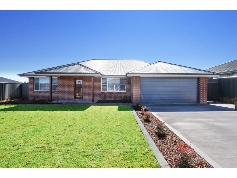 51 Kingham Street, Tamworth NSW 2340