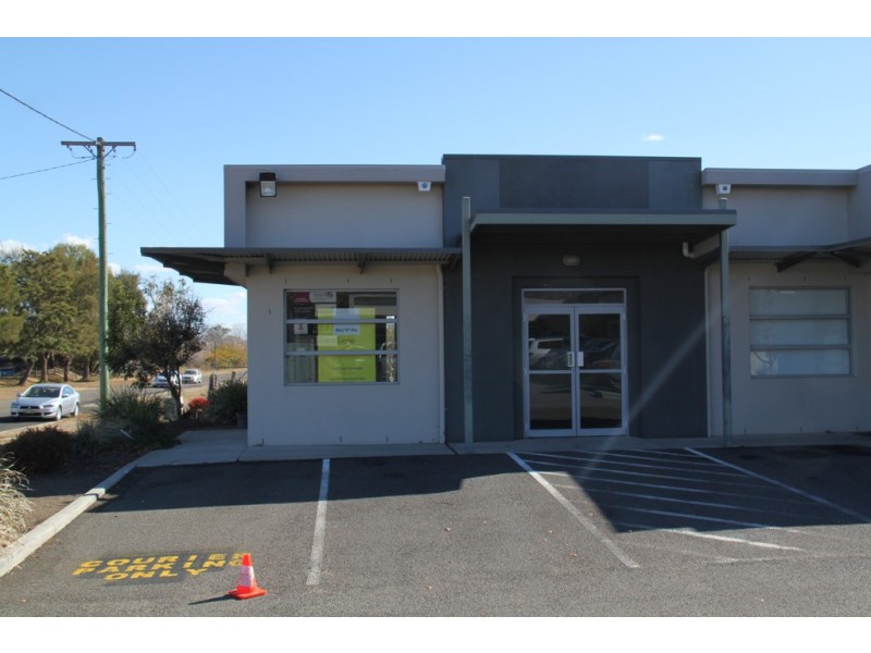 Suite 4, 103 Peel Street, Tamworth NSW 2340