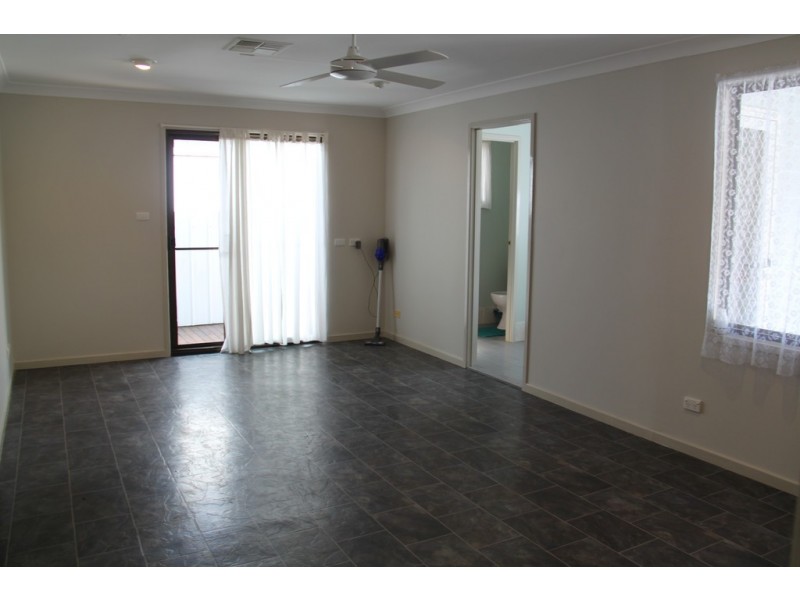 17 Warral Street, Duri NSW 2344