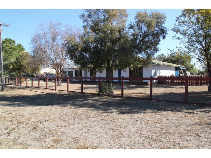 17 Warral Street, Duri NSW 2344