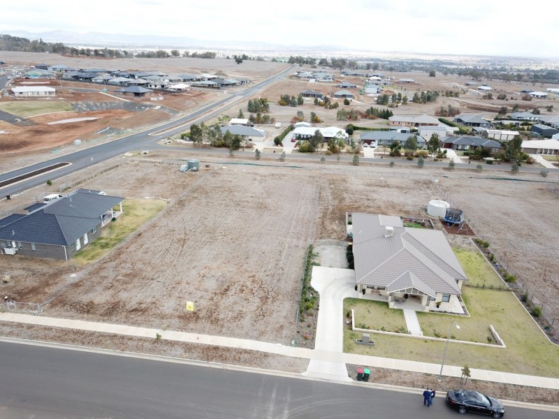 3 Bluebell Way, Tamworth NSW 2340