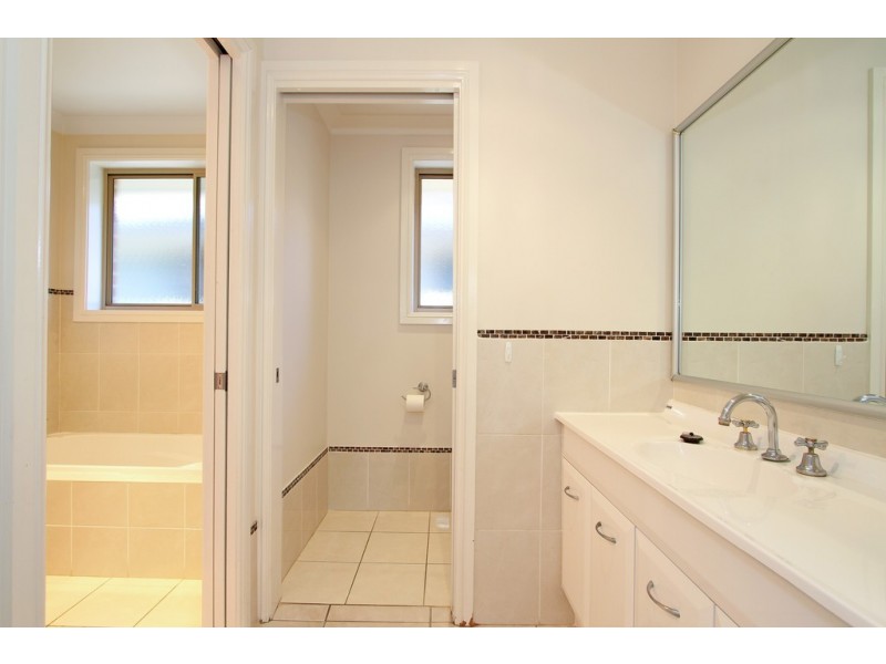 12 The Grove, Tamworth NSW 2340