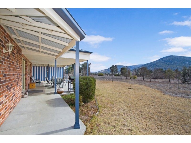 57 Urangera Drive, Tamworth NSW 2340