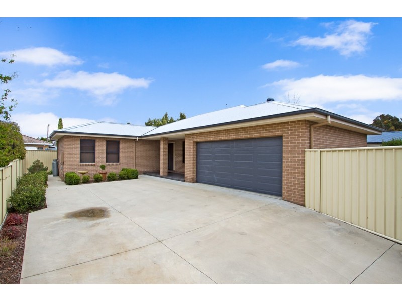 11a Edgeroy Street, Tamworth NSW 2340