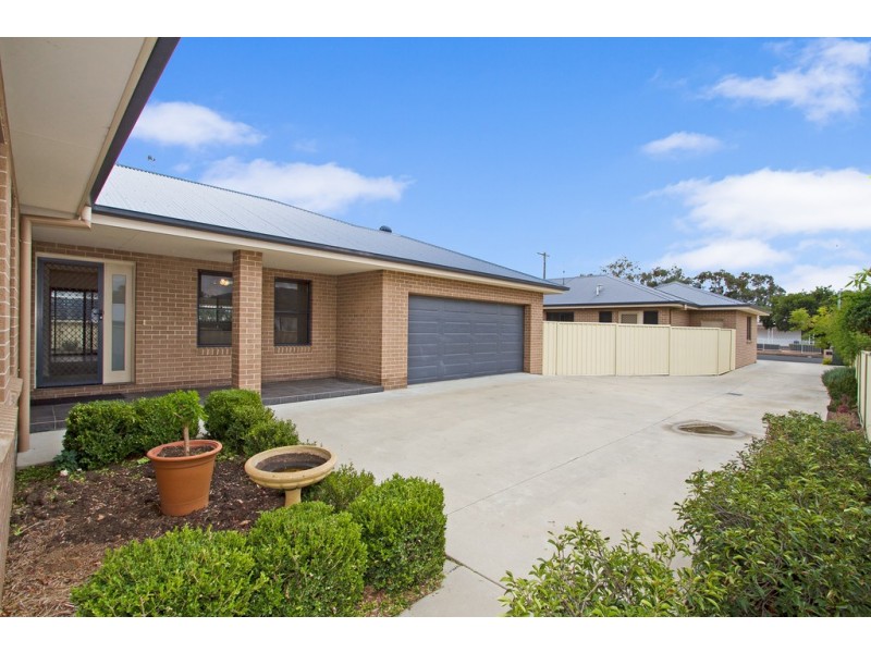 11a Edgeroy Street, Tamworth NSW 2340