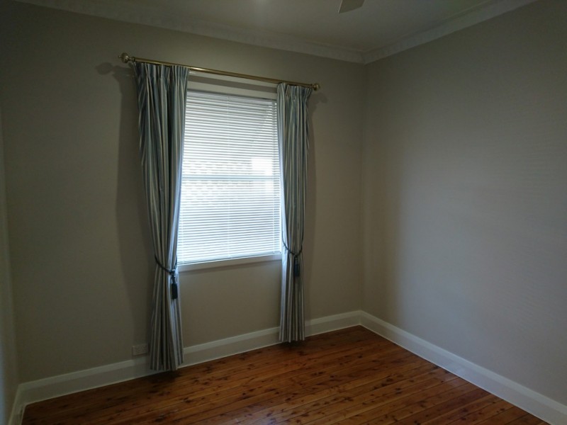 11 Thomas Street, Tamworth NSW 2340