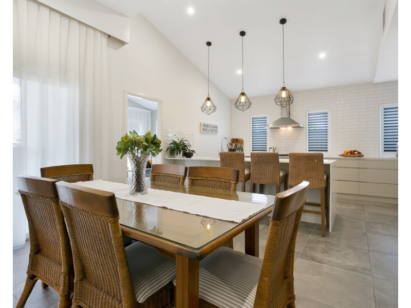 22 Peak Drive, Tamworth NSW 2340