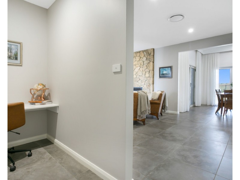 22 Peak Drive, Tamworth NSW 2340