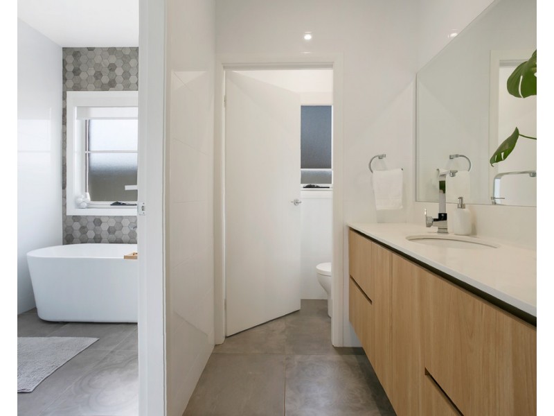 22 Peak Drive, Tamworth NSW 2340