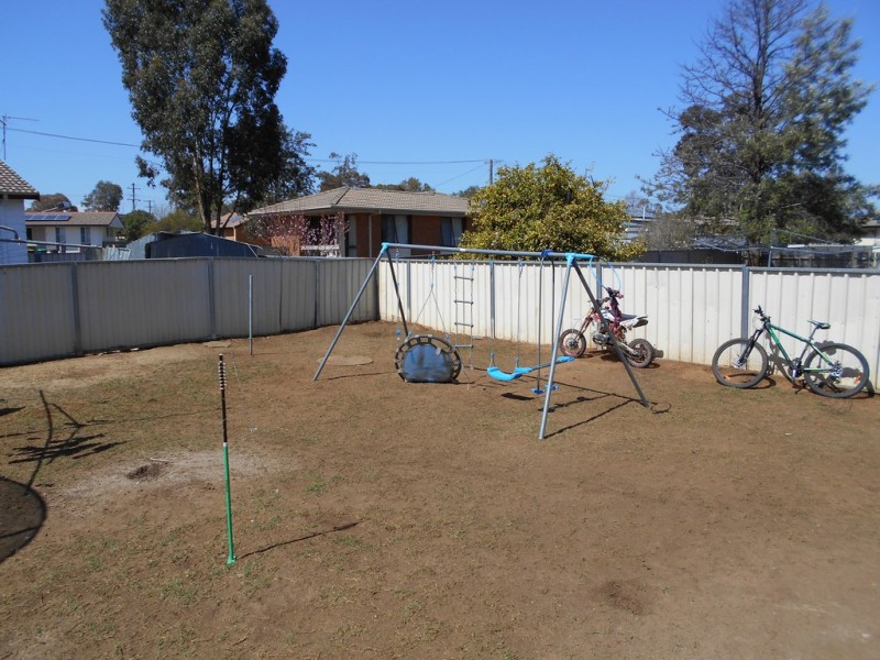 17 Sue Crescent, Tamworth NSW 2340