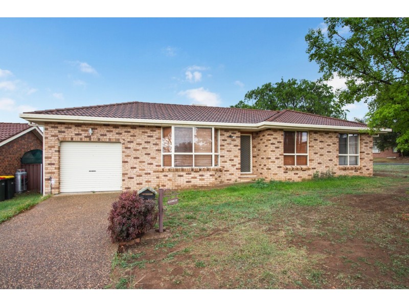 2 Heron Road, Tamworth NSW 2340