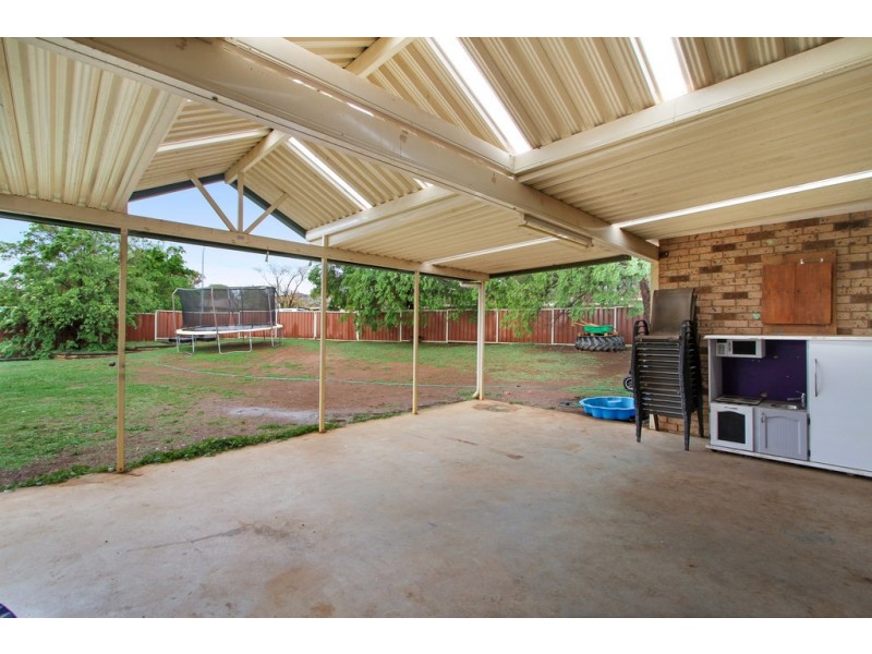 2 Heron Road, Tamworth NSW 2340