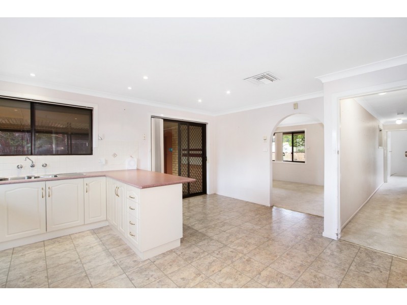 11 Arinya Street, Tamworth NSW 2340