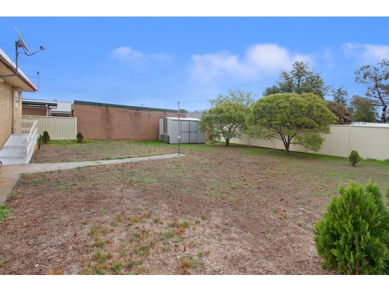 11 Arinya Street, Tamworth NSW 2340