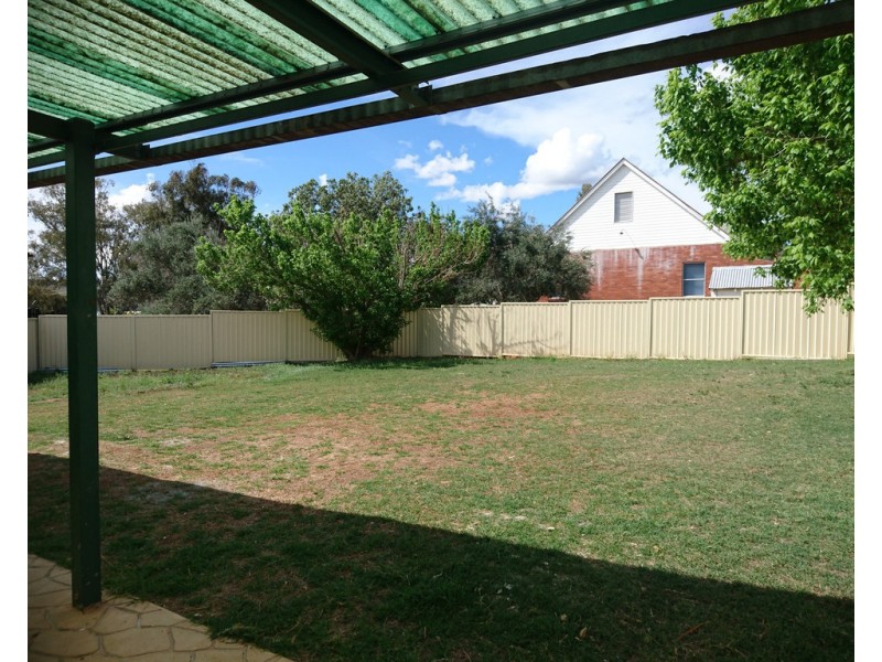 2 Rawson Avenue, Tamworth NSW 2340