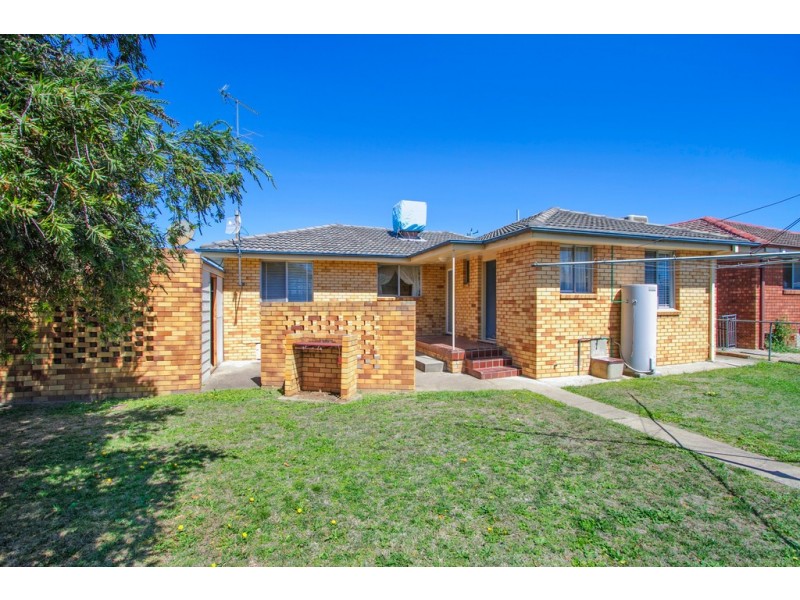 38 Margaret Street, Tamworth NSW 2340