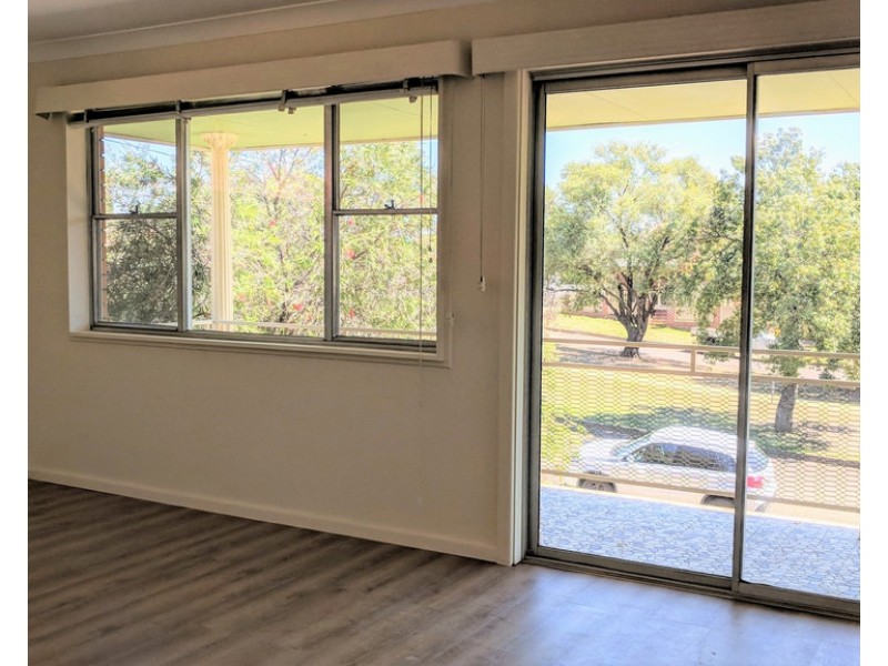 18 Gipps Street, Tamworth NSW 2340