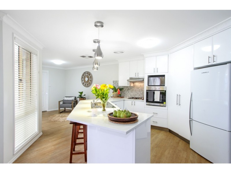 3 Woodside Road, Tamworth NSW 2340