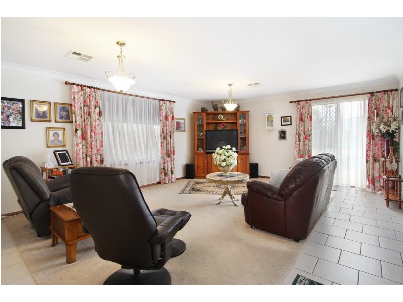 25 Larool Street, Tamworth NSW 2340