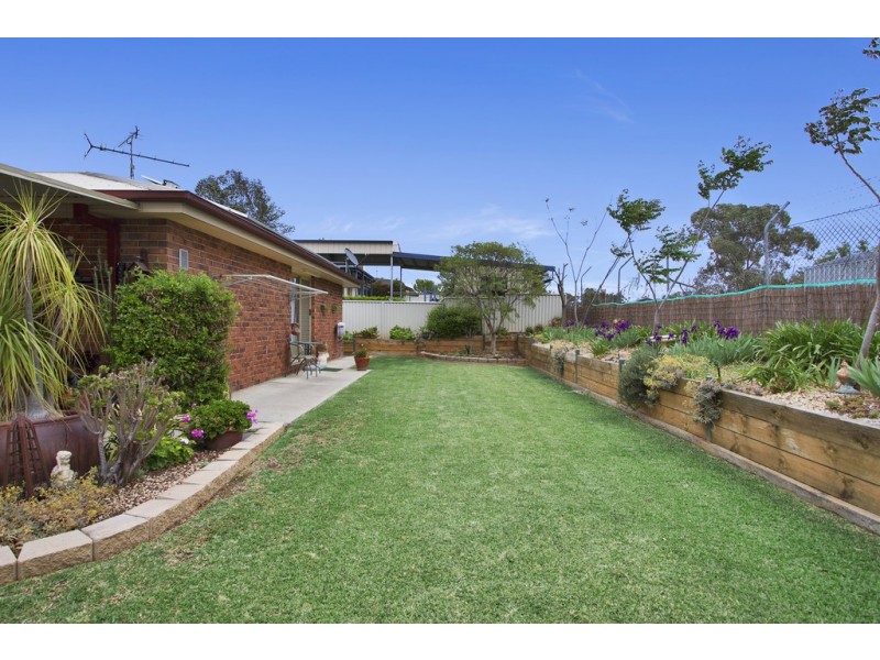 25 Larool Street, Tamworth NSW 2340