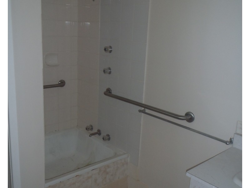 2/6 Woodstock Street, Tamworth NSW 2340