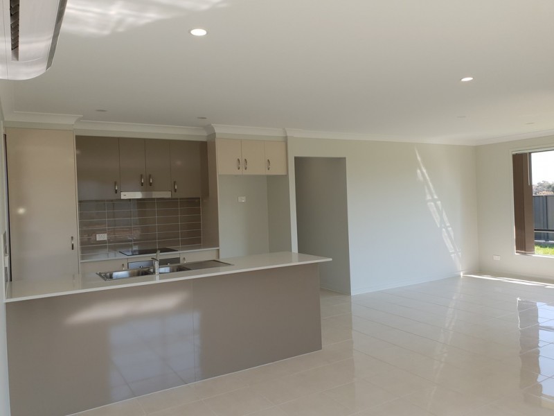 16 Porter Street, Tamworth NSW 2340